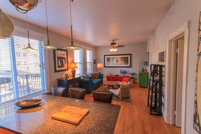 Foto del edificio - 1407 N Wells St