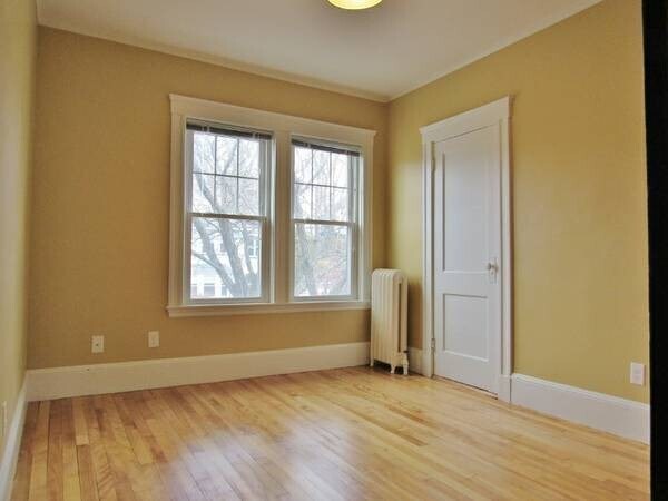 Foto del edificio - 73 Hillside Rd