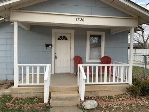Primary Photo - 2320 20th St