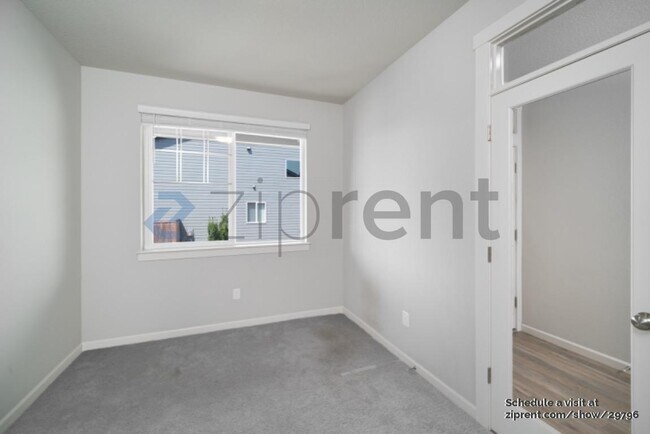 Building Photo - 6486 N 89th Ave