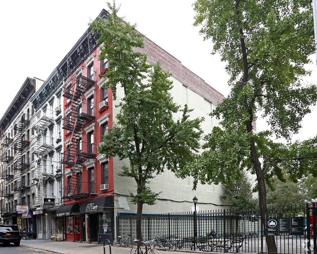 Primary Photo - 103 Sullivan St