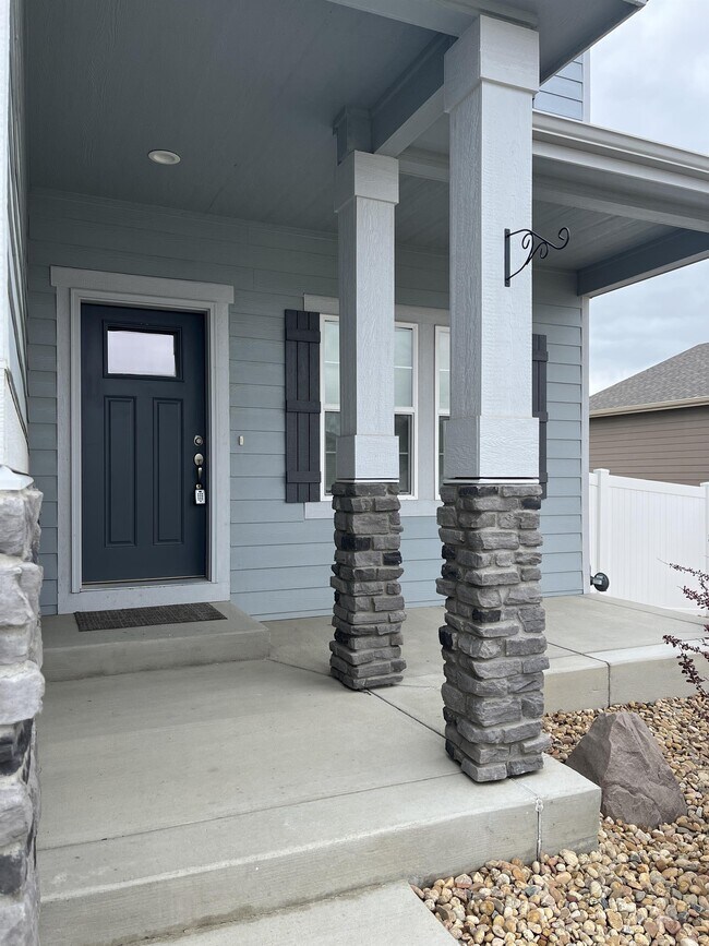 863 Sunlight Peak Dr, Severance, CO 80550 House for Rent in Severance