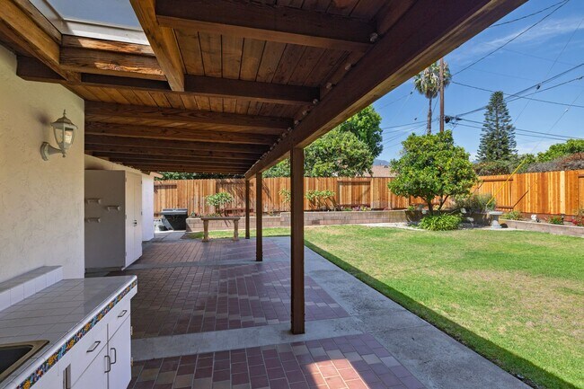 Foto del edificio - Beautifully Upgraded 3BR/2BA Home + Flex Room