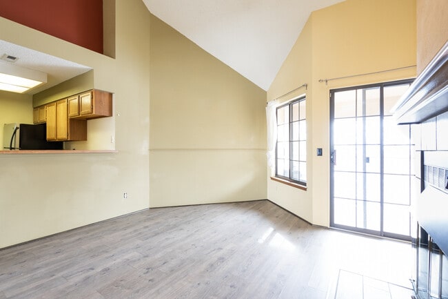 Building Photo - 4763 White Rock Cir