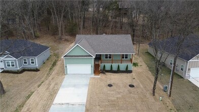 Building Photo - 47 Overton Dr