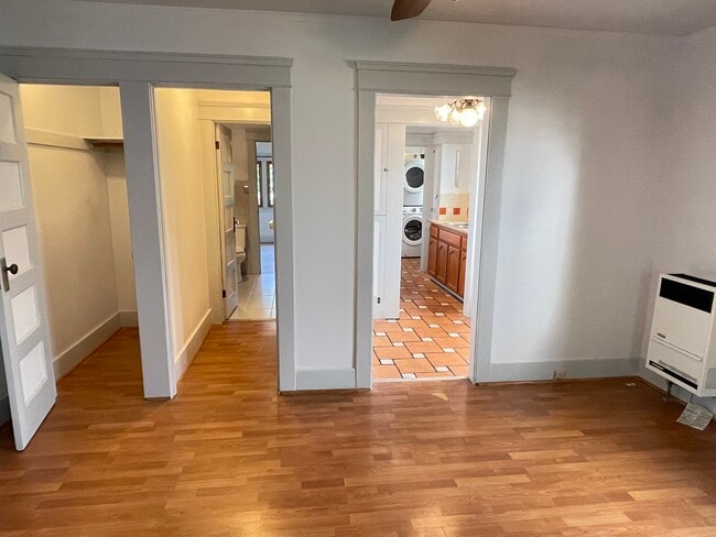 Foto del edificio - 1127 N Hoover St