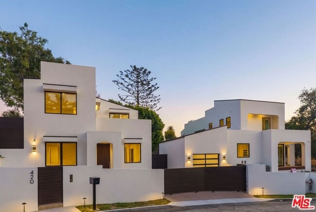 Building Photo - 382 Aderno Way