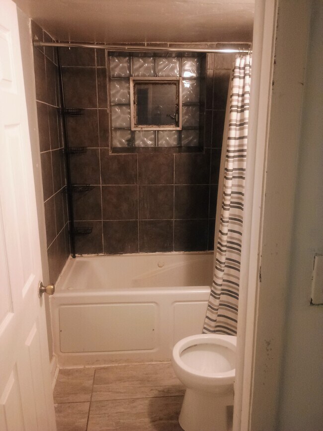 Photo - 307 Yates Ave Apartment