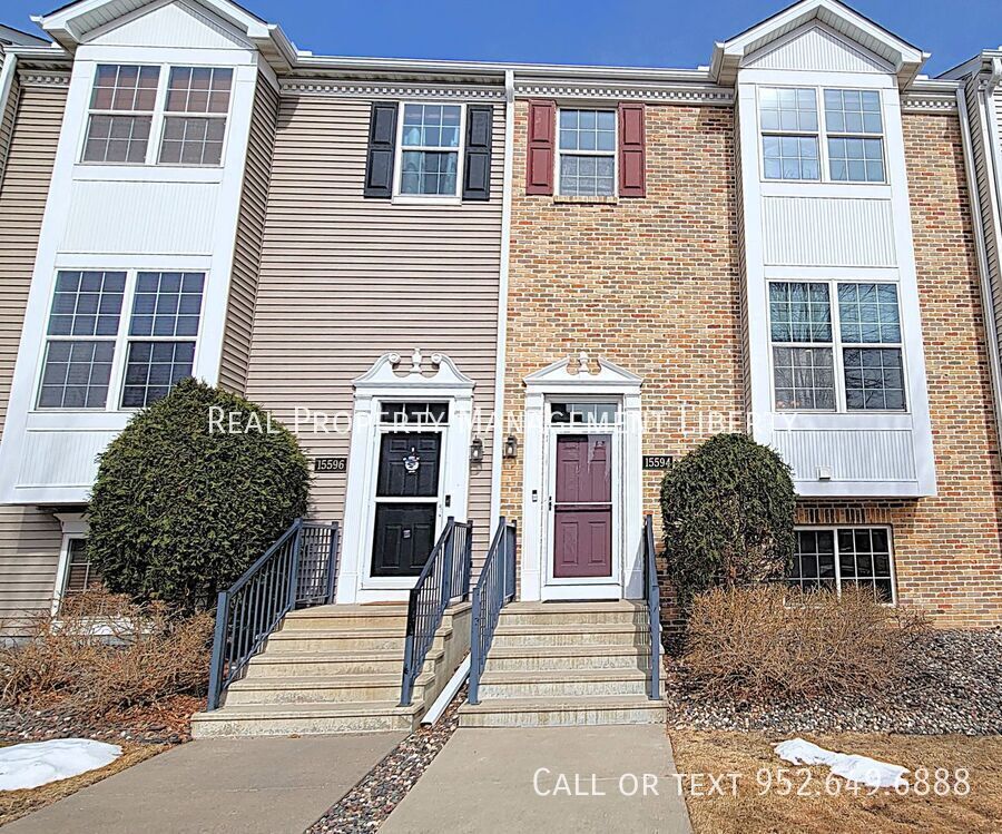 Primary Photo - Stylish Eden Prairie Home with Modern Amen...