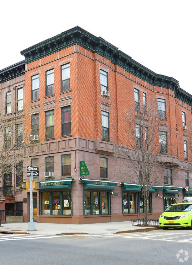 Primary Photo - 32 E 130th St
