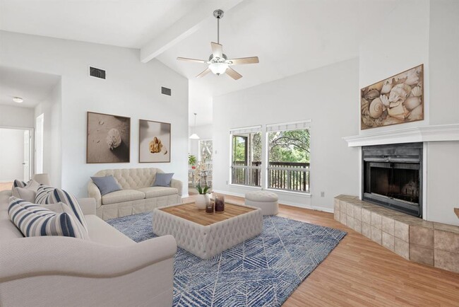 Building Photo - 307 Cuernavaca Dr N