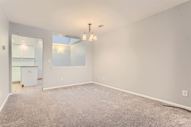 Foto del edificio - 2 br, 2.5 bath Townhome - 15593 East Wyomi...