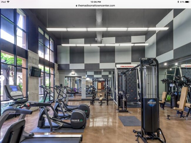 Building Photo - 24507 Town Center Dr