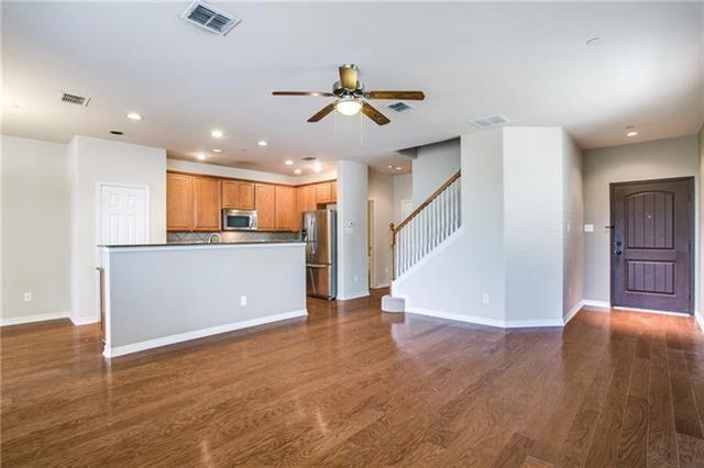 Foto del edificio - 6212 Texana Way