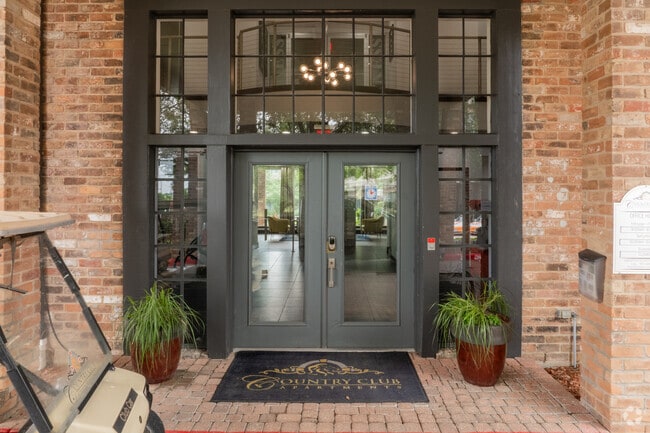 Leasing Office Entrance - Country Club Apartments