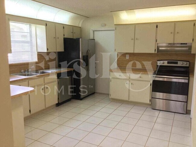 Foto del edificio - 1955 NW 193rd Terrace