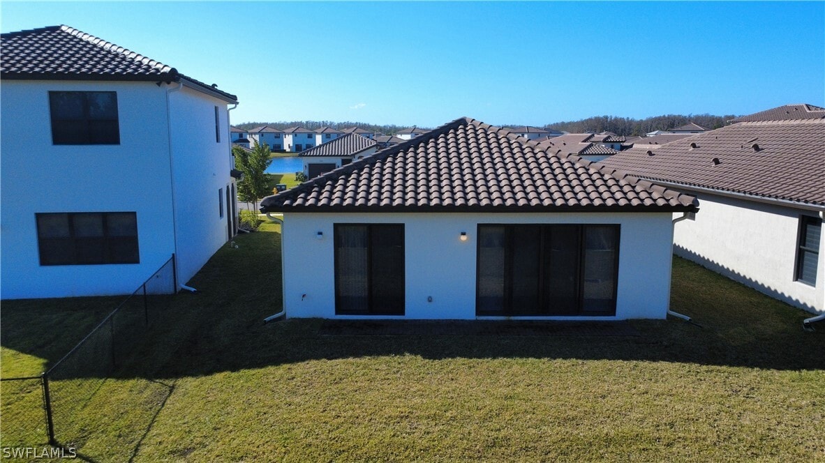 Foto del edificio - 5681 Cassidy Ln