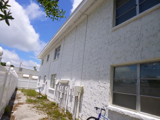 Foto del edificio - 124 N Jefferson Ave