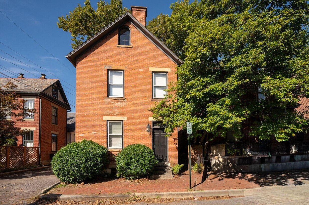 Foto principal - 561 S 5th St
