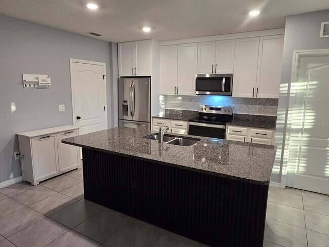 Building Photo - 513 Nicken Grove