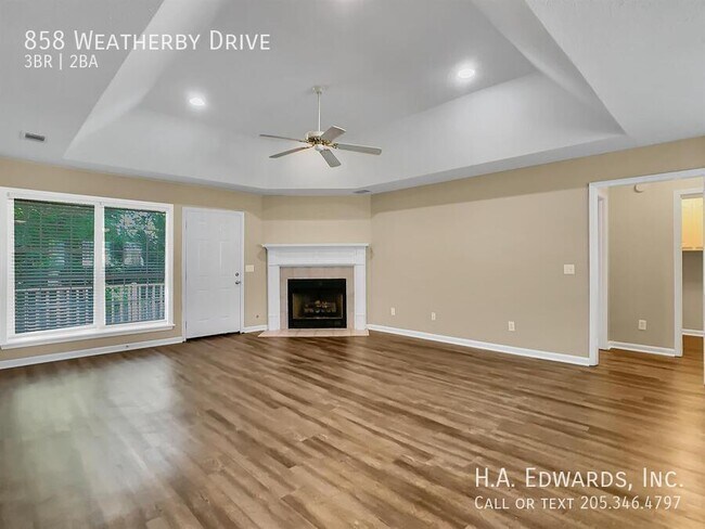 Foto del edificio - 858 Weatherby Dr