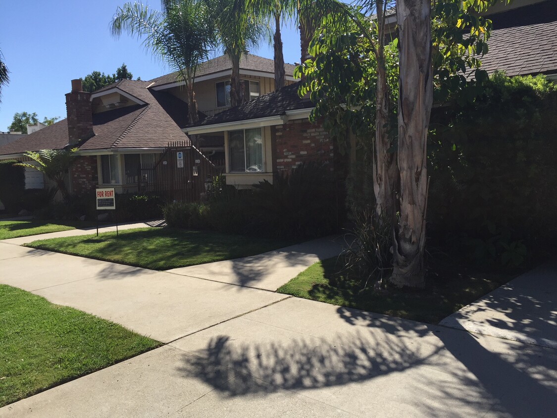 Primary Photo - 3230 Fairesta St