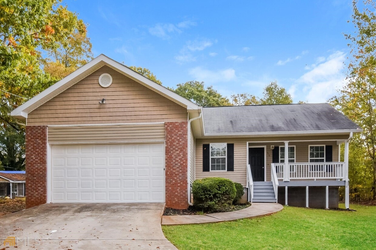 56 Boone Dr, Newnan, GA 30263 House Rental in Newnan, GA
