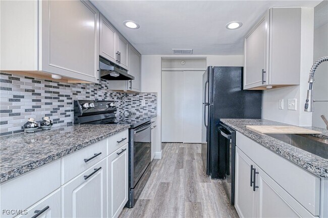 Foto del edificio - 1308 SE 25th Ln