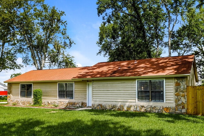 Building Photo - 2212 Albury Ct