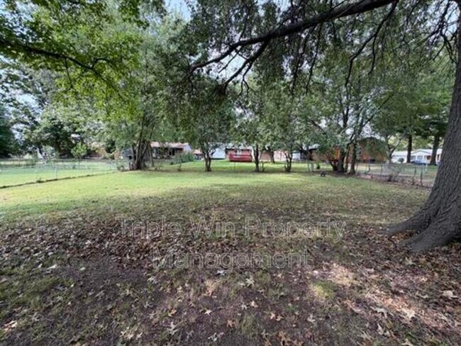 Building Photo - 11841 Del Rosa Way