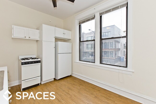 Foto del edificio - 2250 W Armitage Ave