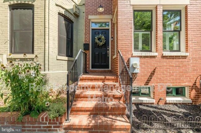 Photo - 1028 D St NE Townhome