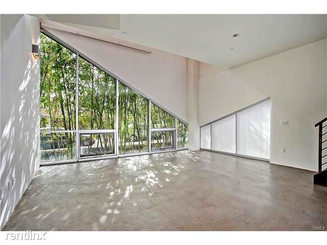 Building Photo - 803 Wilcox Ave