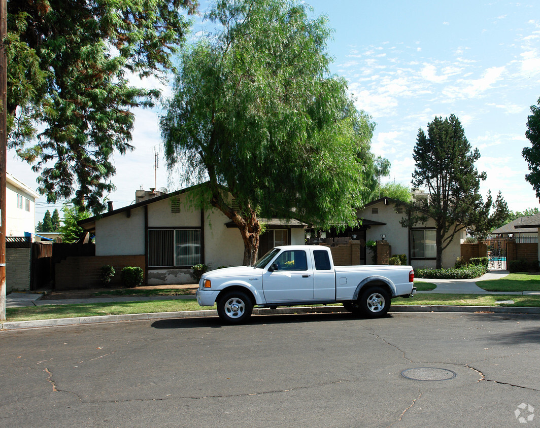Building Photo - Casa De Anna Apartments