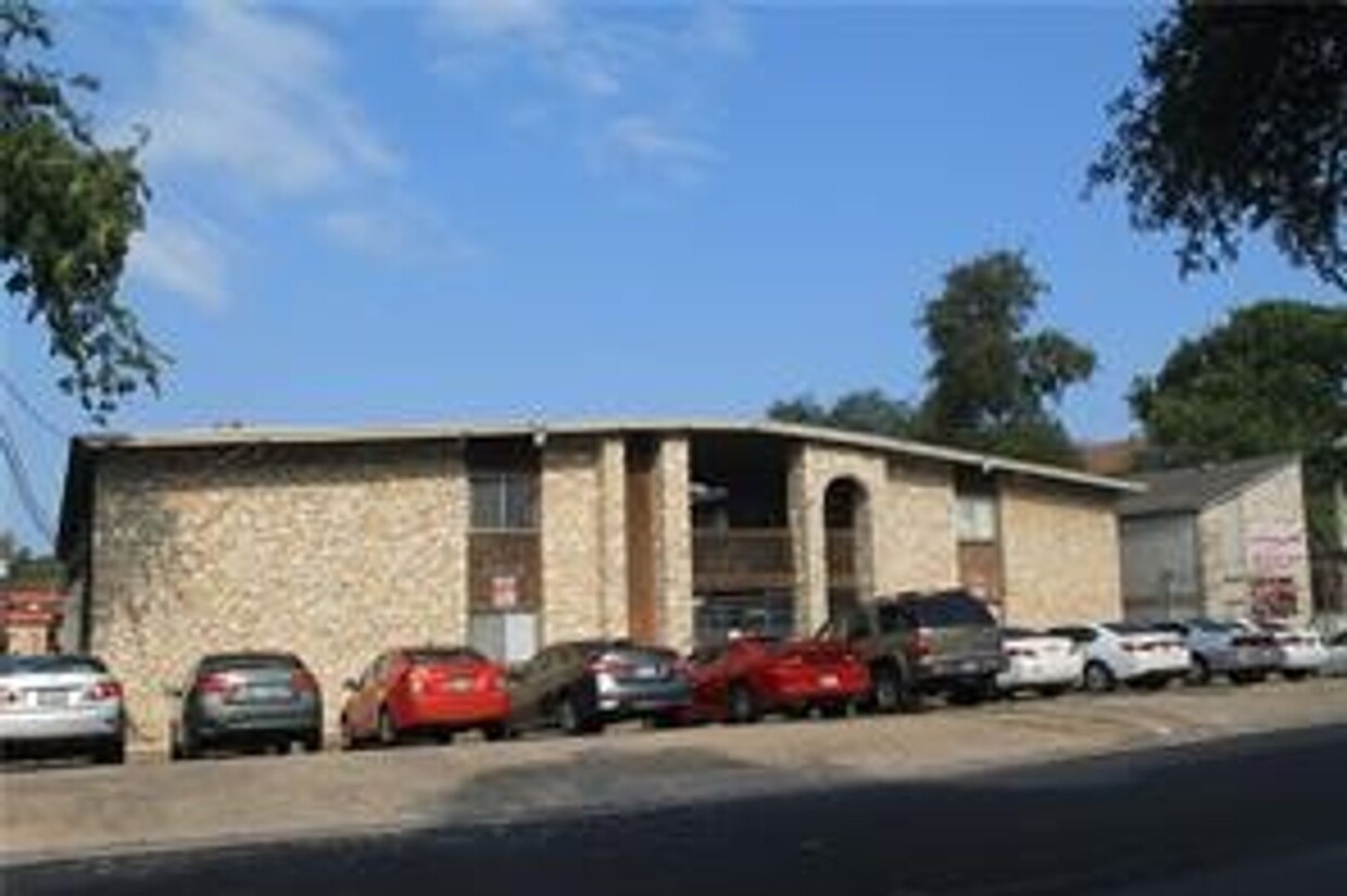 Primary Photo - Star West
