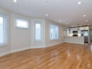 Building Photo - 5 Tovar St