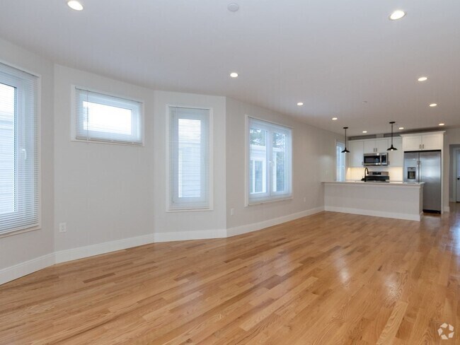 Building Photo - 5 Tovar St