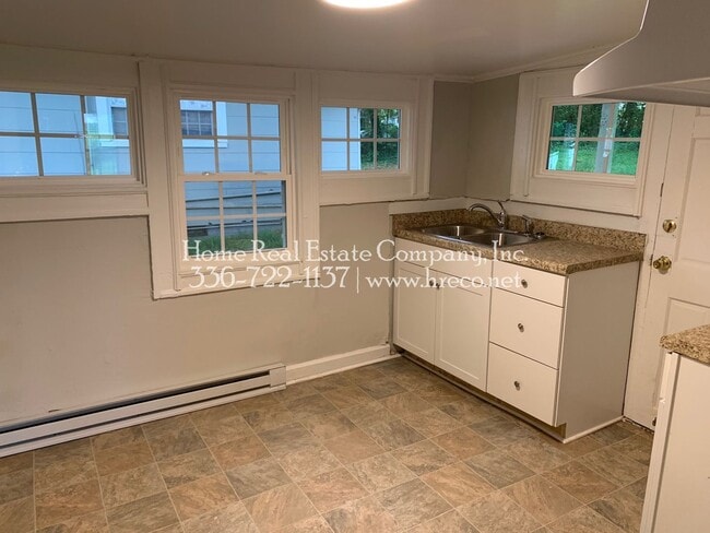 Foto del edificio - 2616 Machine St