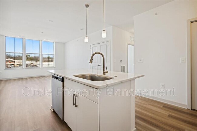 Foto del edificio - 10755 Fairgrounds Dr