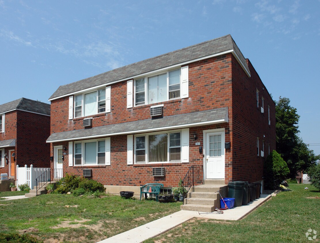 1,009 Y 1011 Cooke Lane - Cooke