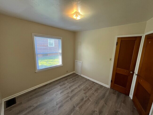 Foto del edificio - 2904 Lincoln St