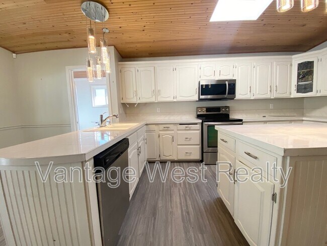 Photo du bâtiment - 1319 Kelglen Crescent