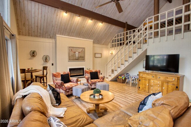 Foto del edificio - 7897 Country Club Dr