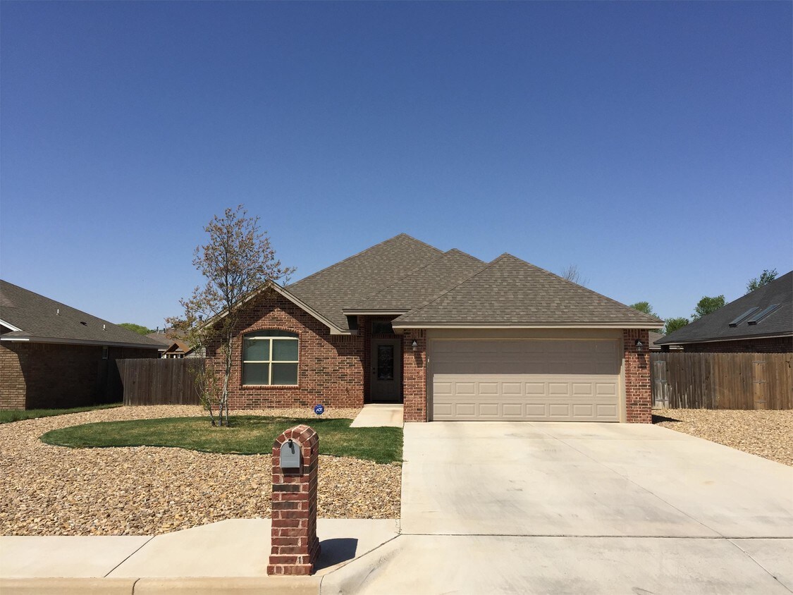 1712 Simmons St, Clovis, NM 88101 House Rental in Clovis, NM