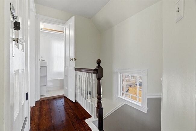 Building Photo - 6 Eastern Ave