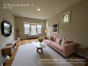 Building Photo - 22 Rosslyn Ave N