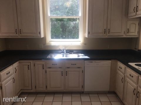 Foto del edificio - 5 br, 3 bath House - 8971 Meaghan Dr