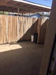 Building Photo - Carson City 2 Bedroom 1 Bath Apartment
