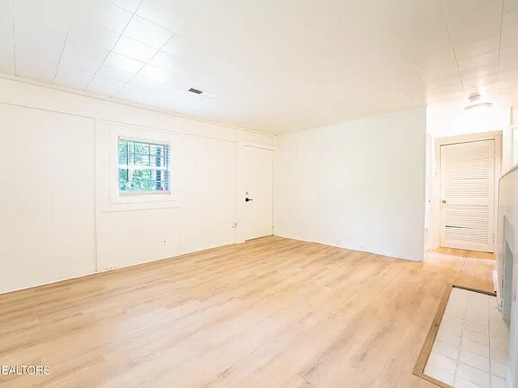 Building Photo - 502 Hayworth Dr