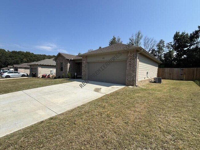 Foto del edificio - 54 Birchwood Drive